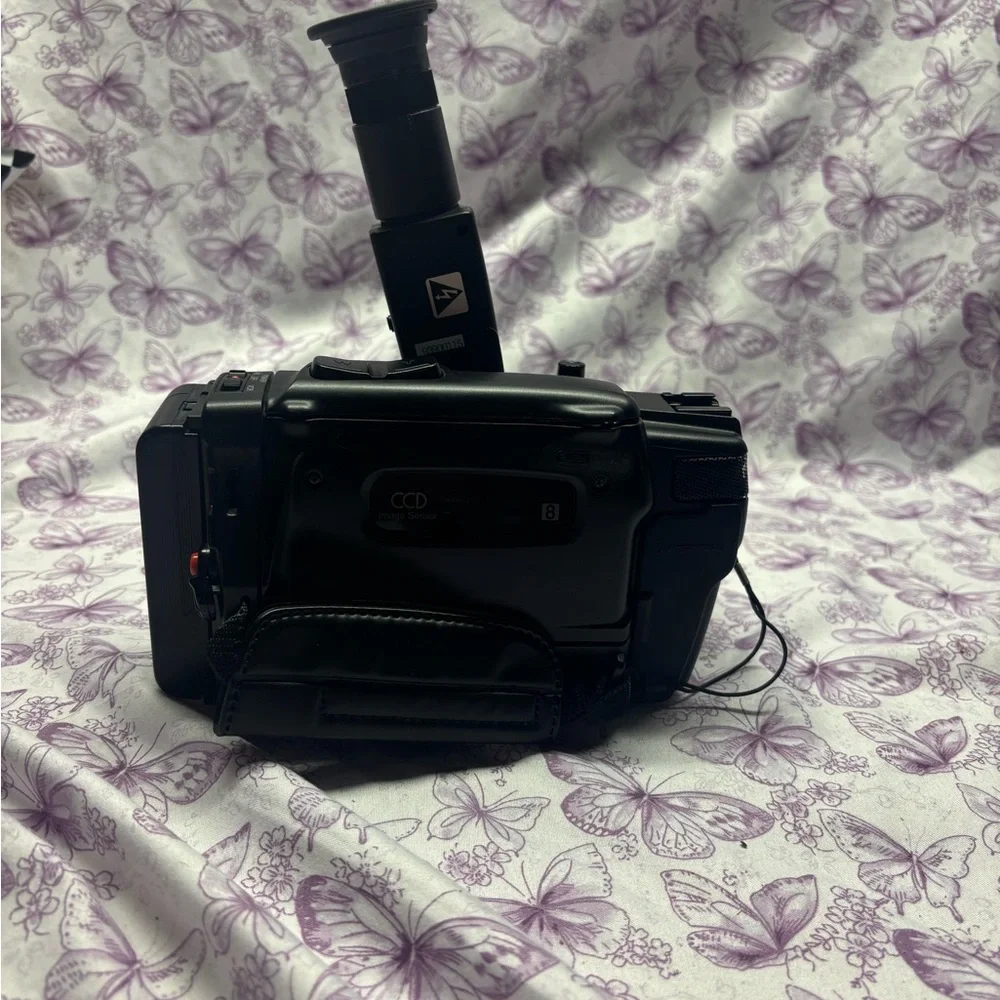 Vintage RCA Autofocus Video Camera - Picture 5 of 7